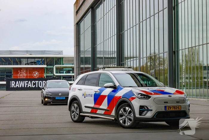 Politie aanwezig bij mogelijke steekincident