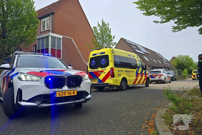 Veel hulpdiensten ingezet voor medische noodsituatie in woning