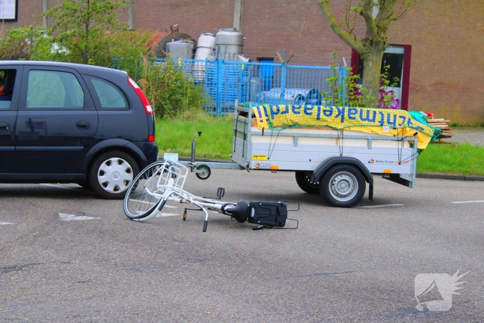 Botsing tussen fietser en bakwagen