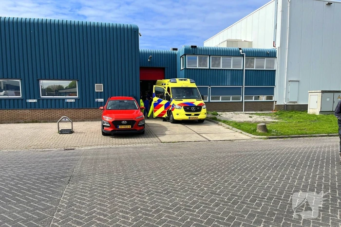 Medewerker gewond door beknelling