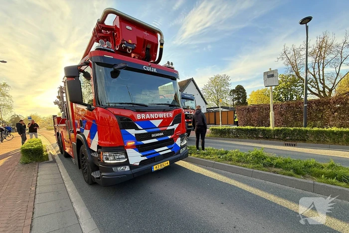 Brandweer blust brand in cafe