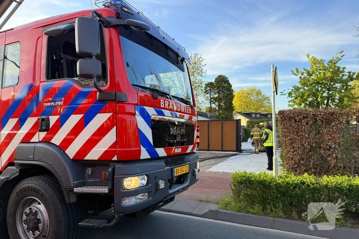 Brandweer blust brand in cafe
