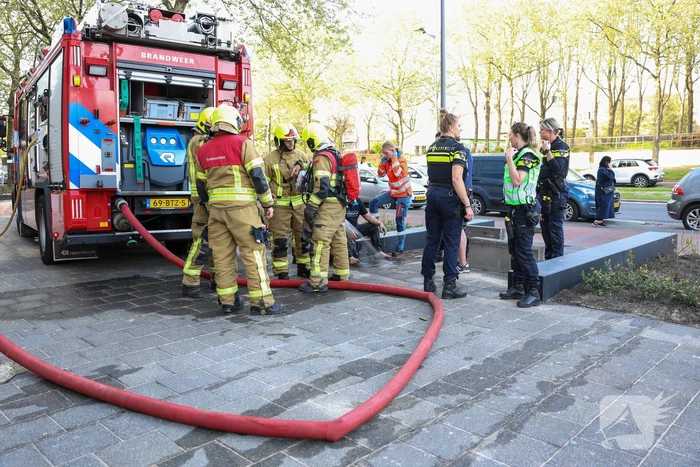 Twee gewonden en dode kat en hond bij brand in flatwoning