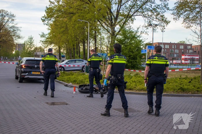 Motorrijder zwaargewond bij botsing met automobilist
