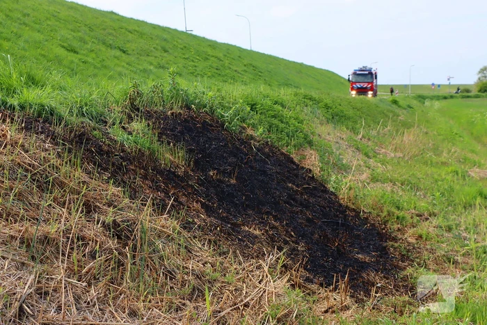 Bermbrand snel onder controle