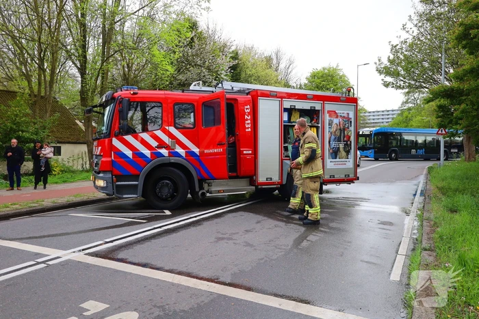 Auto vliegt spontaan in brand tijdens rit