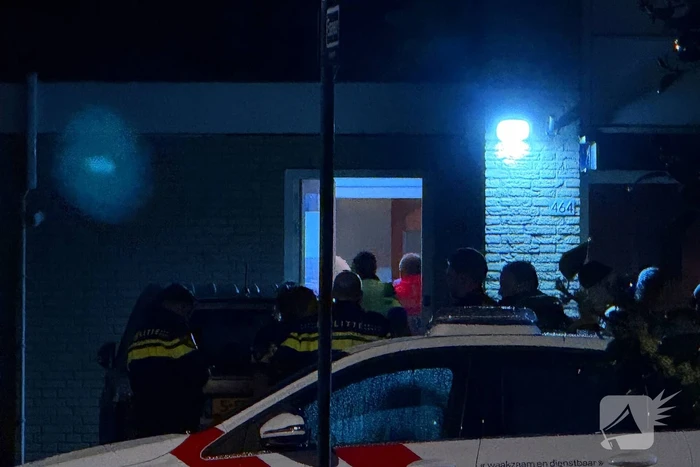 Arrestatieteam doet inval in woning
