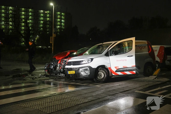 Drie beveiligingsauto's betrokken bij ongeval