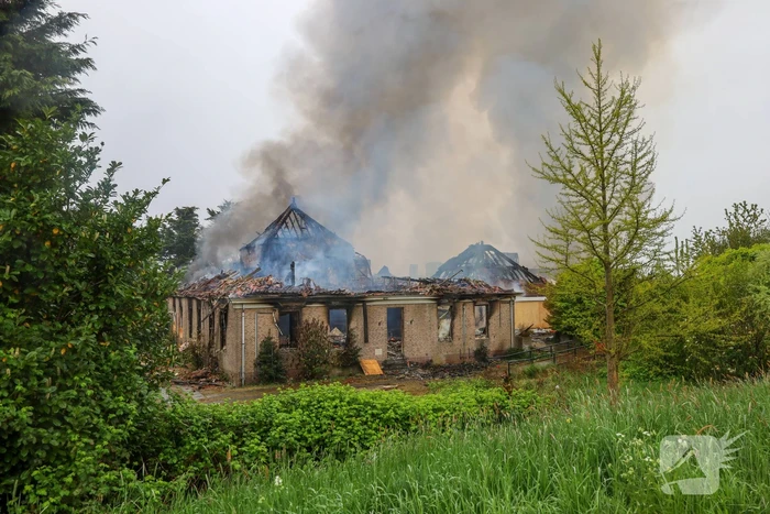 Grote brand legt wereldkeuken plat