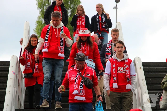 Spanning bij supporters voor bekerfinale