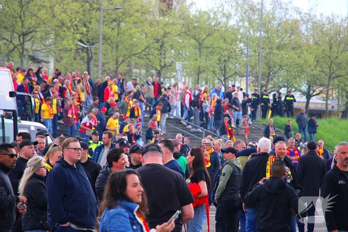 Spanning bij supporters voor bekerfinale