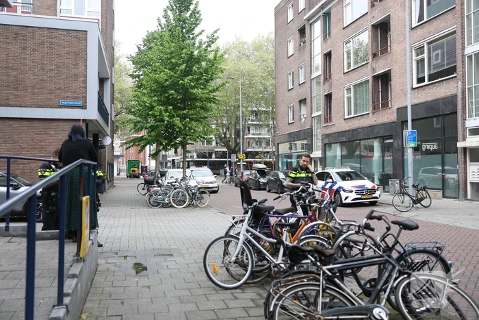 Gewonde en aanhoudingen bij steekincident