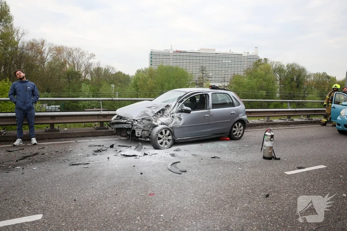 Drie voertuigen betrokken bij aanrijding
