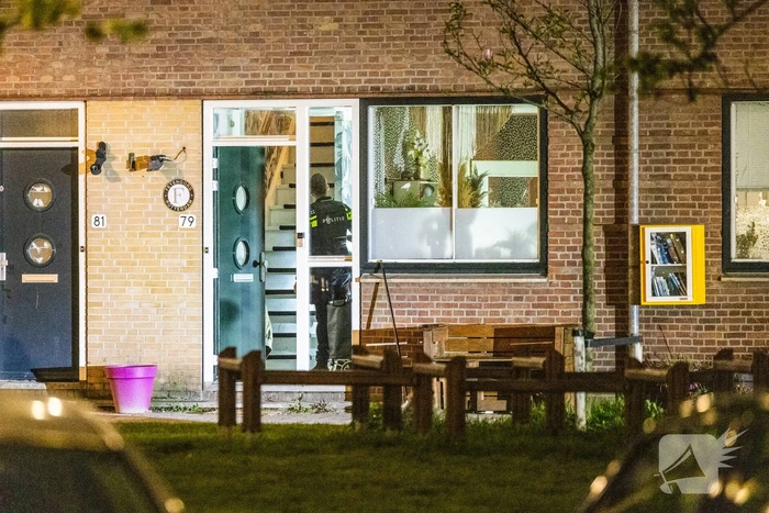 Politie valt woning binnen na melding vuurwapen