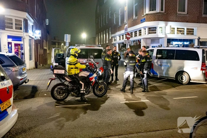 Politie valt woning binnen na melding vuurwapen