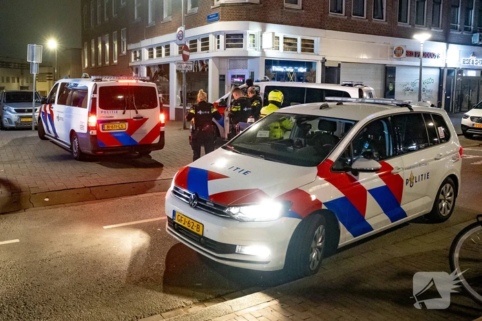 Politie valt woning binnen na melding vuurwapen