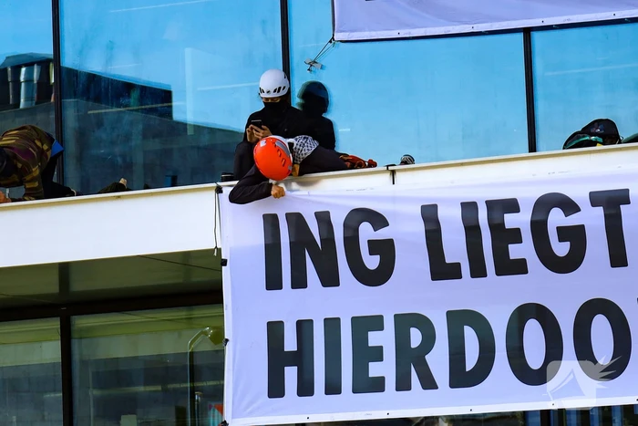 Demonstratie bij ING kantoorgebouw