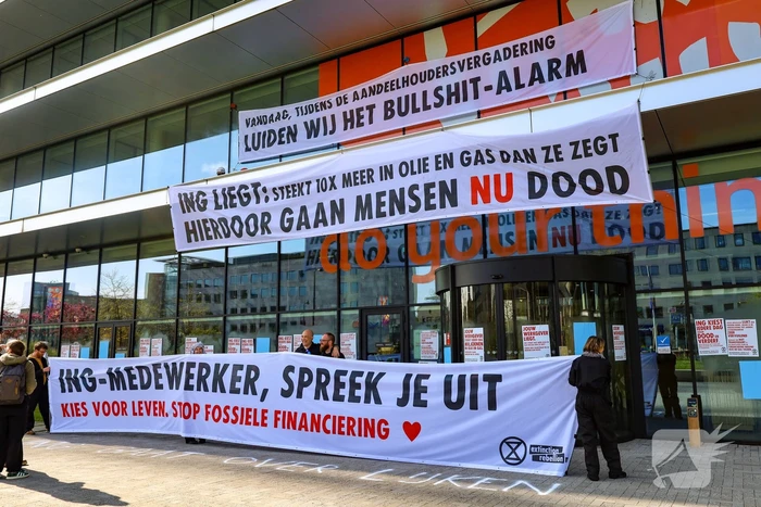 Demonstratie bij ING kantoorgebouw