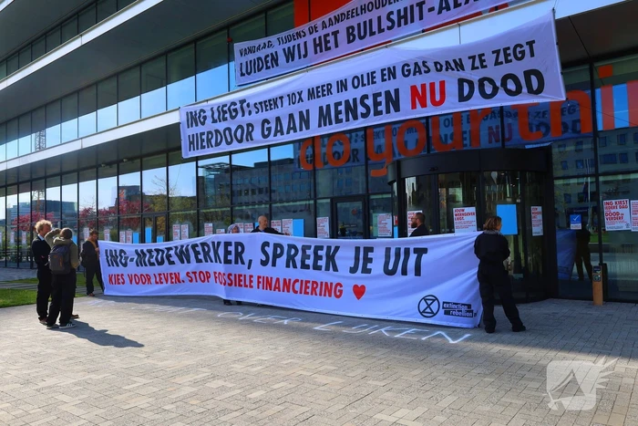 Demonstratie bij ING kantoorgebouw