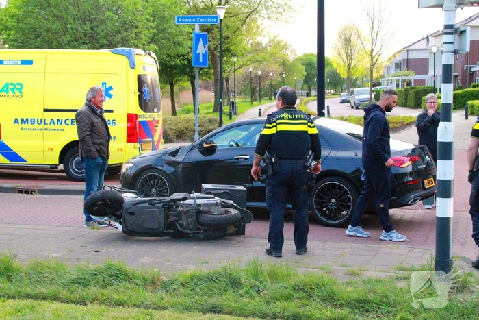 Maaltijdbezorger aangereden