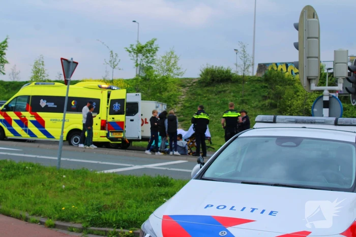 Persoon op fiets gewond bij aanrijding