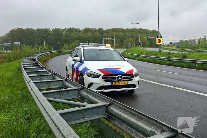 Verkeersoverlast door gekantelde vrachtwagen