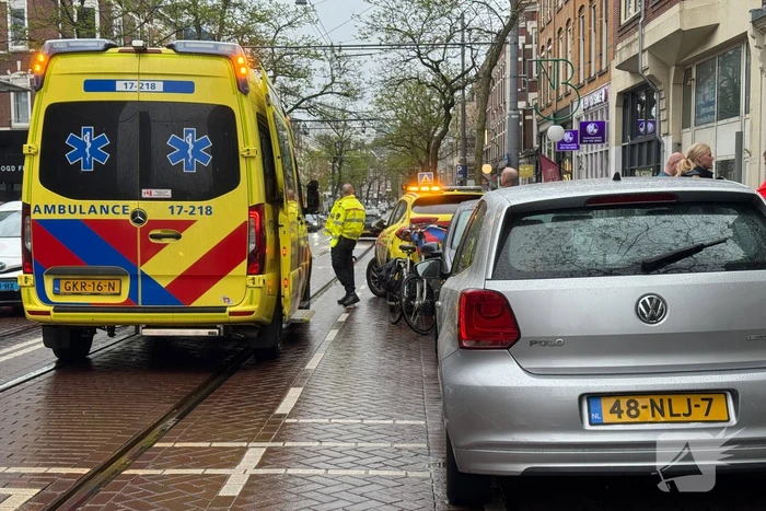 Fietser gewond aan been na aanrijding