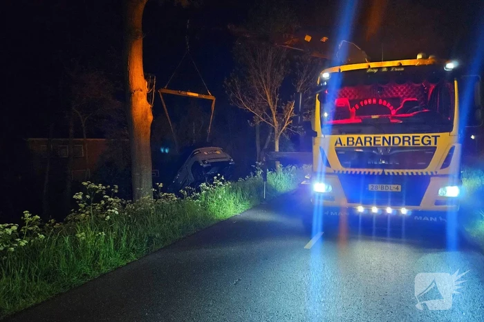 Bestuurder verliest controle over voertuig