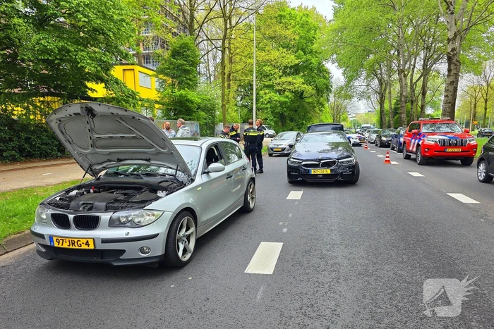 Brandweer ingezet voor kop-staartbotsing bij verkeerslichten