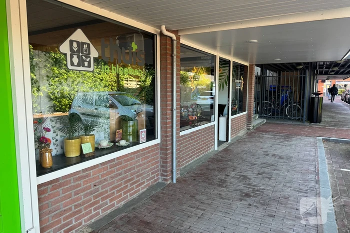Overvaller zonnestudio slaat op de vlucht
