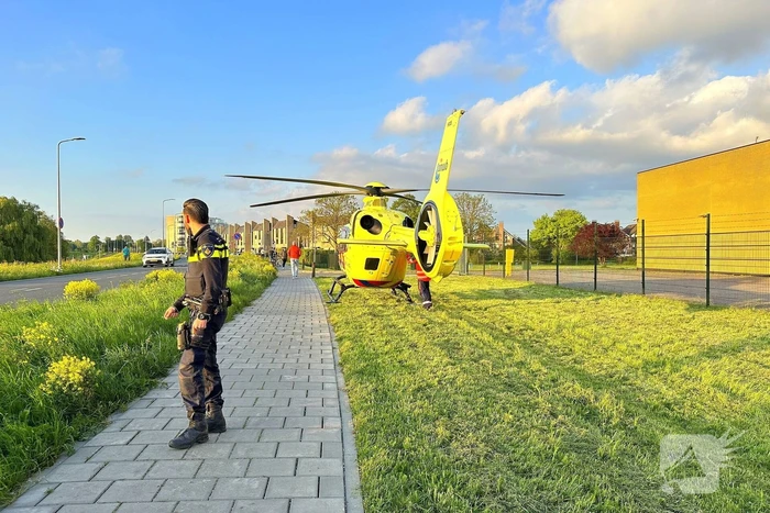 Persoon belandt onderaan dijk bij ongeval