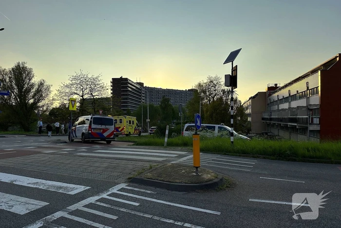 Persoon belandt onderaan dijk bij ongeval