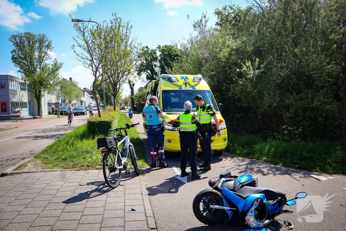 Scooterrijder gewond bij aanrijding met automobilist