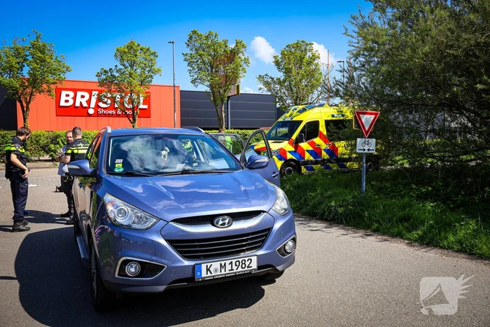 Scooterrijder gewond bij aanrijding met automobilist