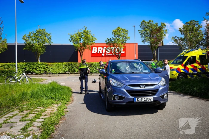 Scooterrijder gewond bij aanrijding met automobilist