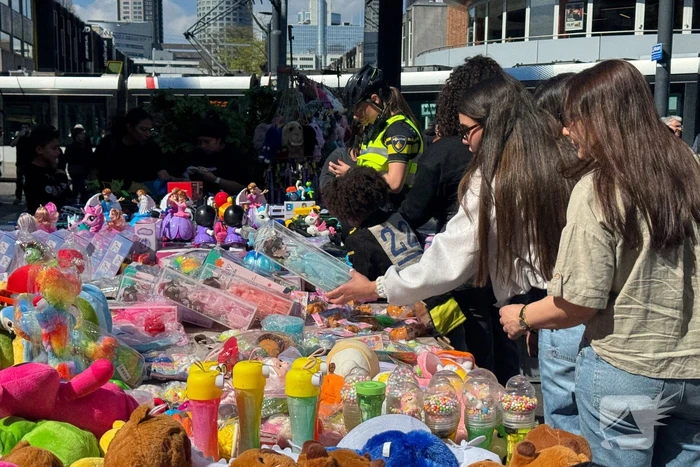 Meerdere (nep)wapens in beslag genomen tijdens Koningsdag