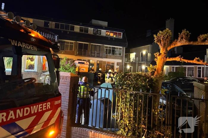 Brandweer blust brand in schaftkeet