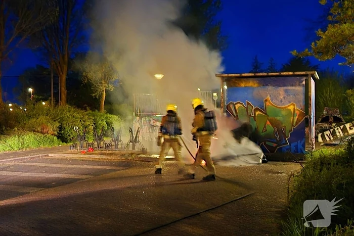 Dixi gaat in vlammen op