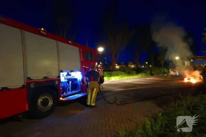 Dixi gaat in vlammen op