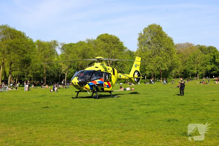 Traumahelikopter landt in druk park vanwege ongeval met E-bike