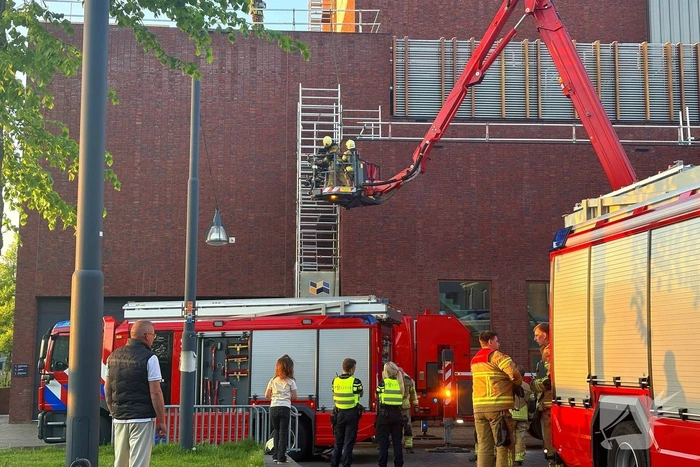 Brandweer ingezet voor brand op een theatergebouw