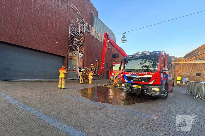Brandweer ingezet voor brand op een theatergebouw