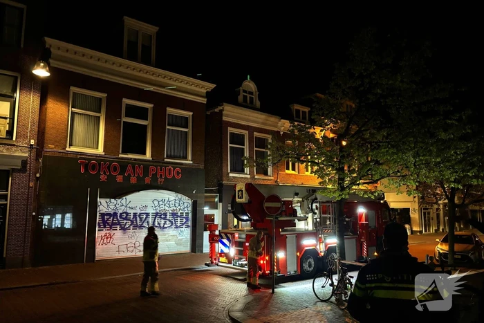 Brandweer en bewoners slagen er niet in kat te redden
