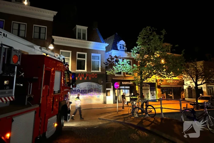 Brandweer en bewoners slagen er niet in kat te redden