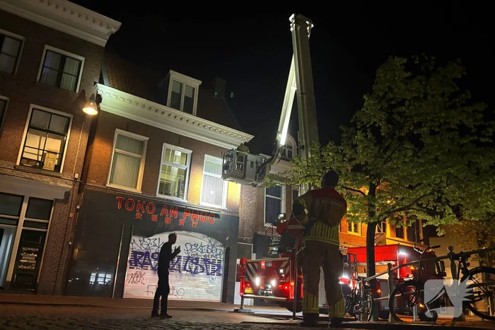 Brandweer en bewoners slagen er niet in kat te redden
