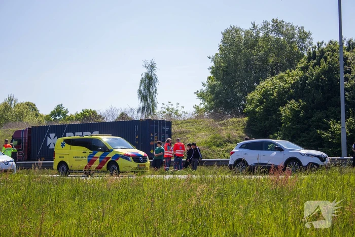 Kop-staart aanrijding op snelweg