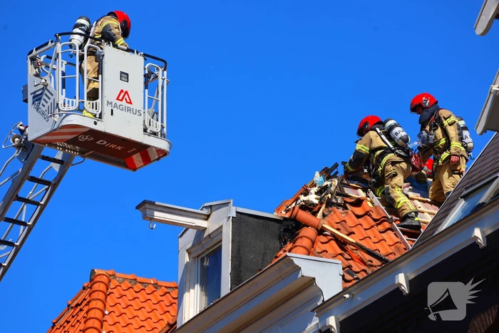 Bluswerkzaamheden na brand op dak