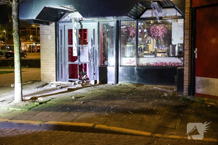 Hevige explosie veroorzaakt schade aan restaurant