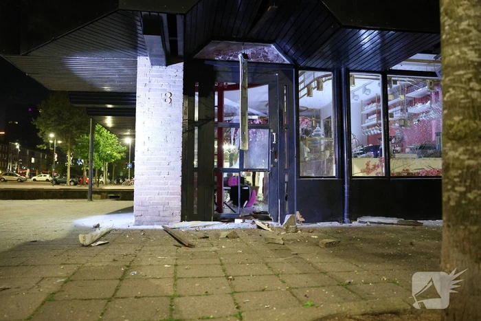 Hevige explosie veroorzaakt schade aan restaurant