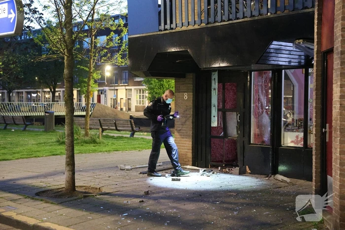 Hevige explosie veroorzaakt schade aan restaurant